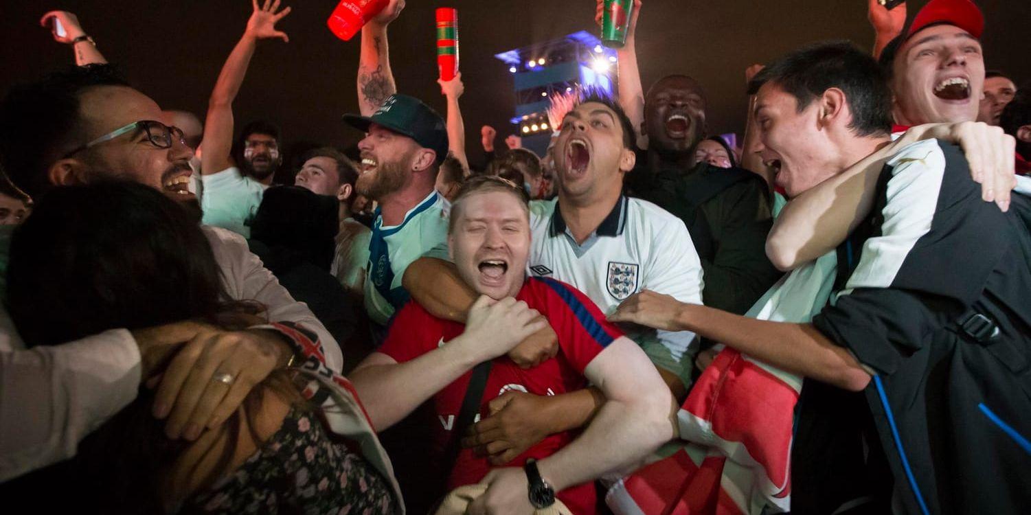 Jublande fans efter segern mot Colombia. Det återstår att se om engelsmännen är lika glada efter matchen på lördag.