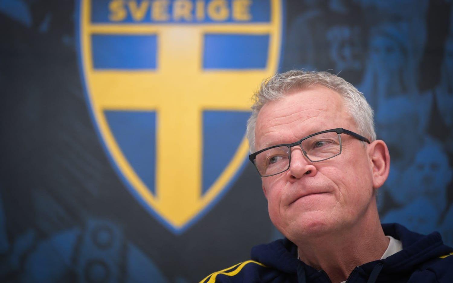Janne Andersson höll pressträff dagen efter ordbråket i Viaplay-studion. 