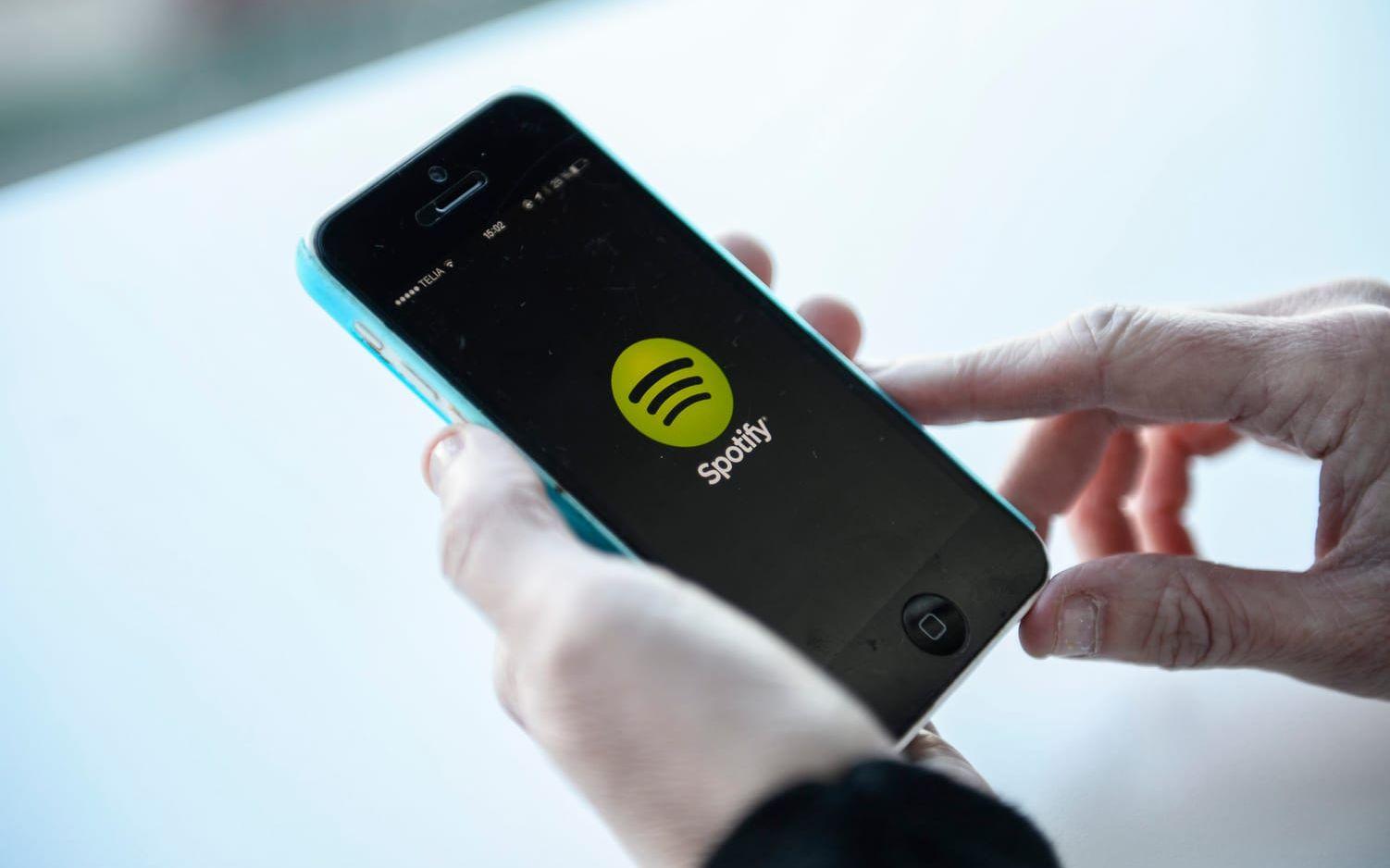 Spotify uppger sig ha 100 miljoner använder, varav 39 miljoner är betalande.
