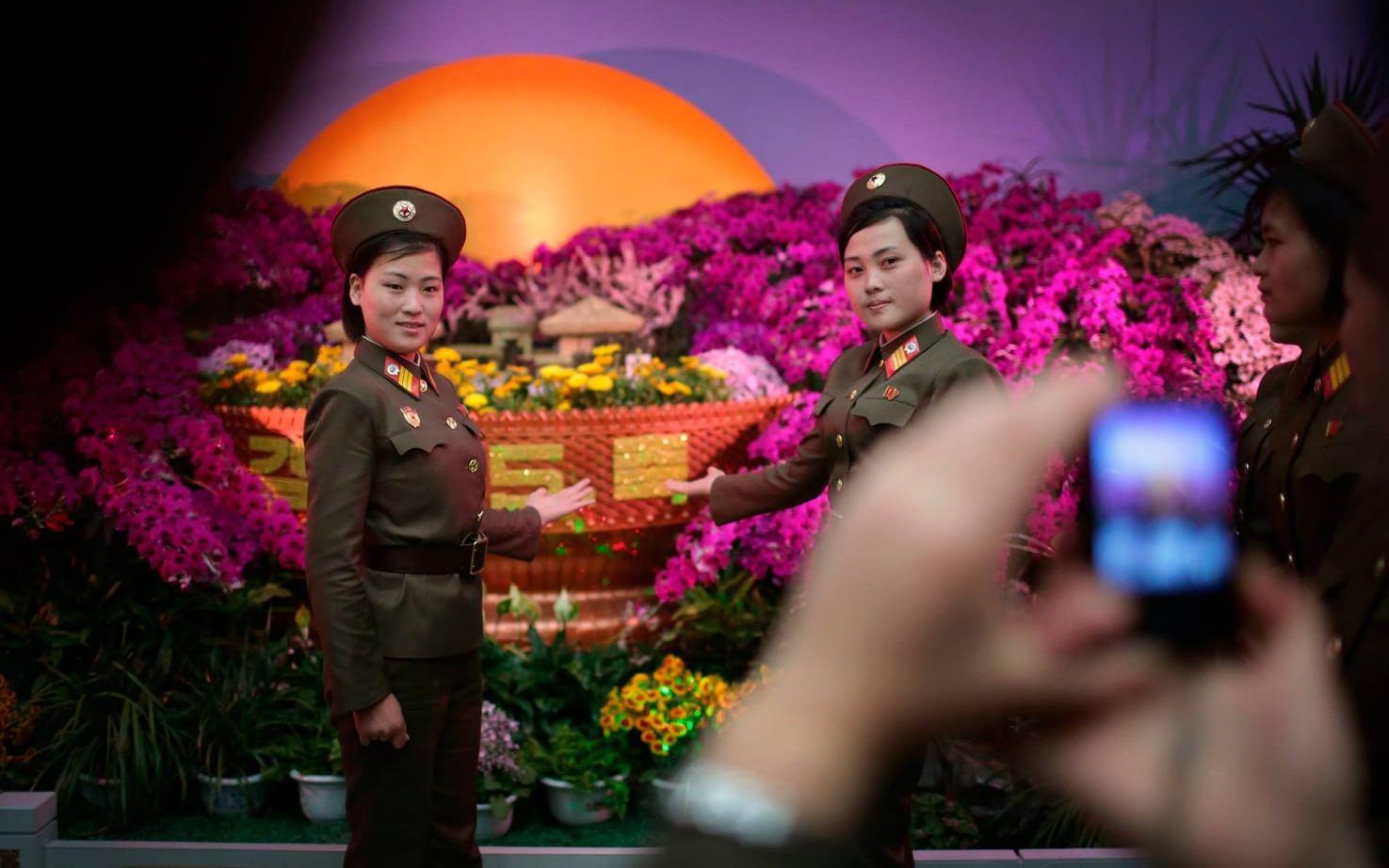 Under helgen har Kim Jong-Uns farfar firats med pompa och ståt i Nordkorea. Bild: TT