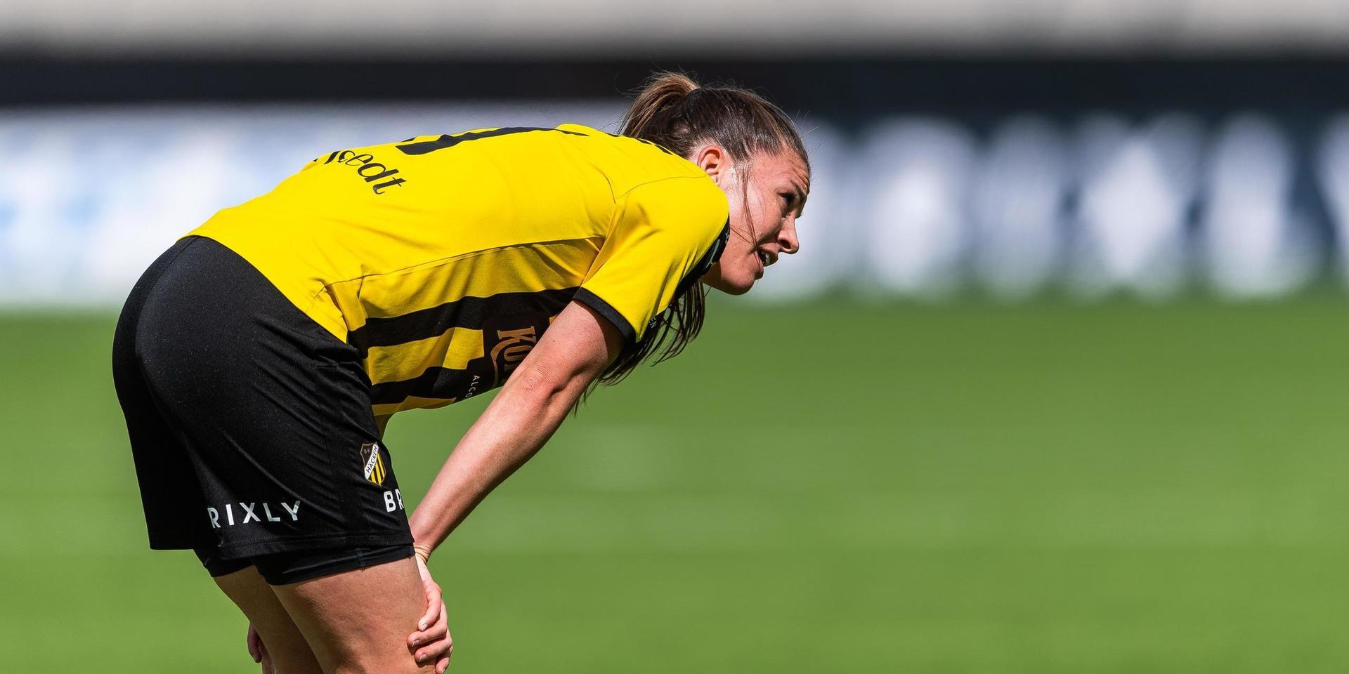 Häckens Pauline Hammarlund lämnade matchen i första halvlek mot Eskilstuna United 