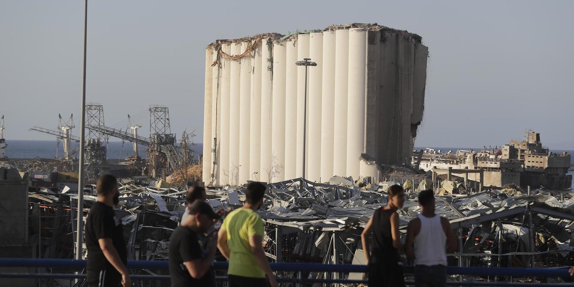 Ammoniumnitratet som orsakade explosionen ska ha förvarats i Beiruts hamn sedan 2014.
