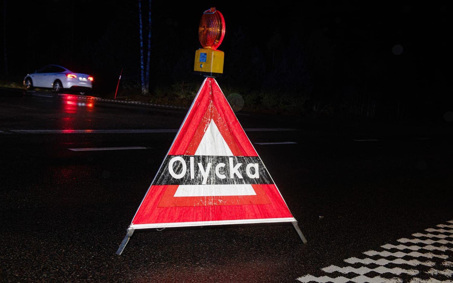 Två personer har skadats i en singelolycka utanför Jönköping. Arkivbild.