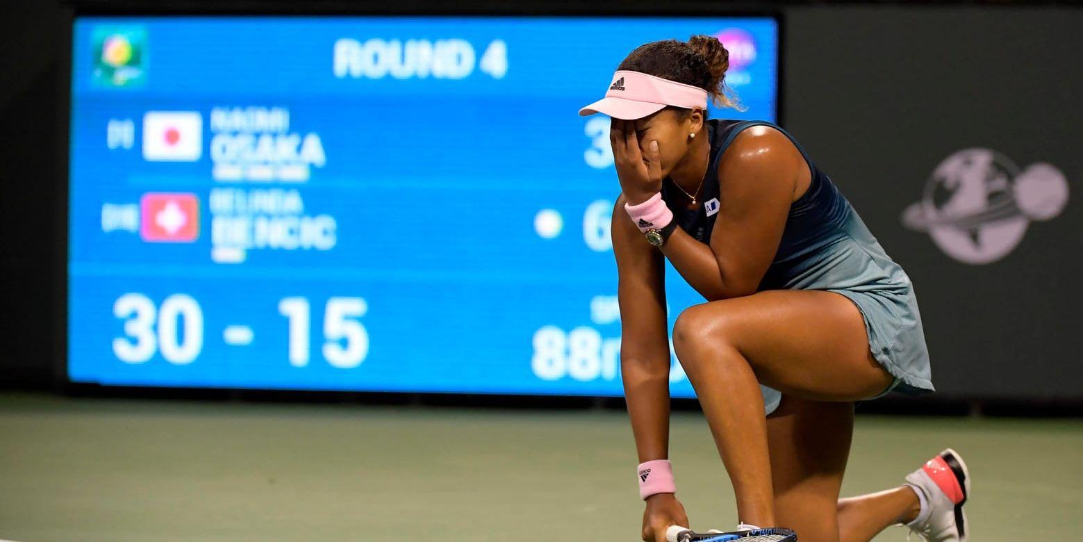 Världsettan Naomi Osaka förlorade redan i fjärde omgången av storturneringen i Indian Wells.