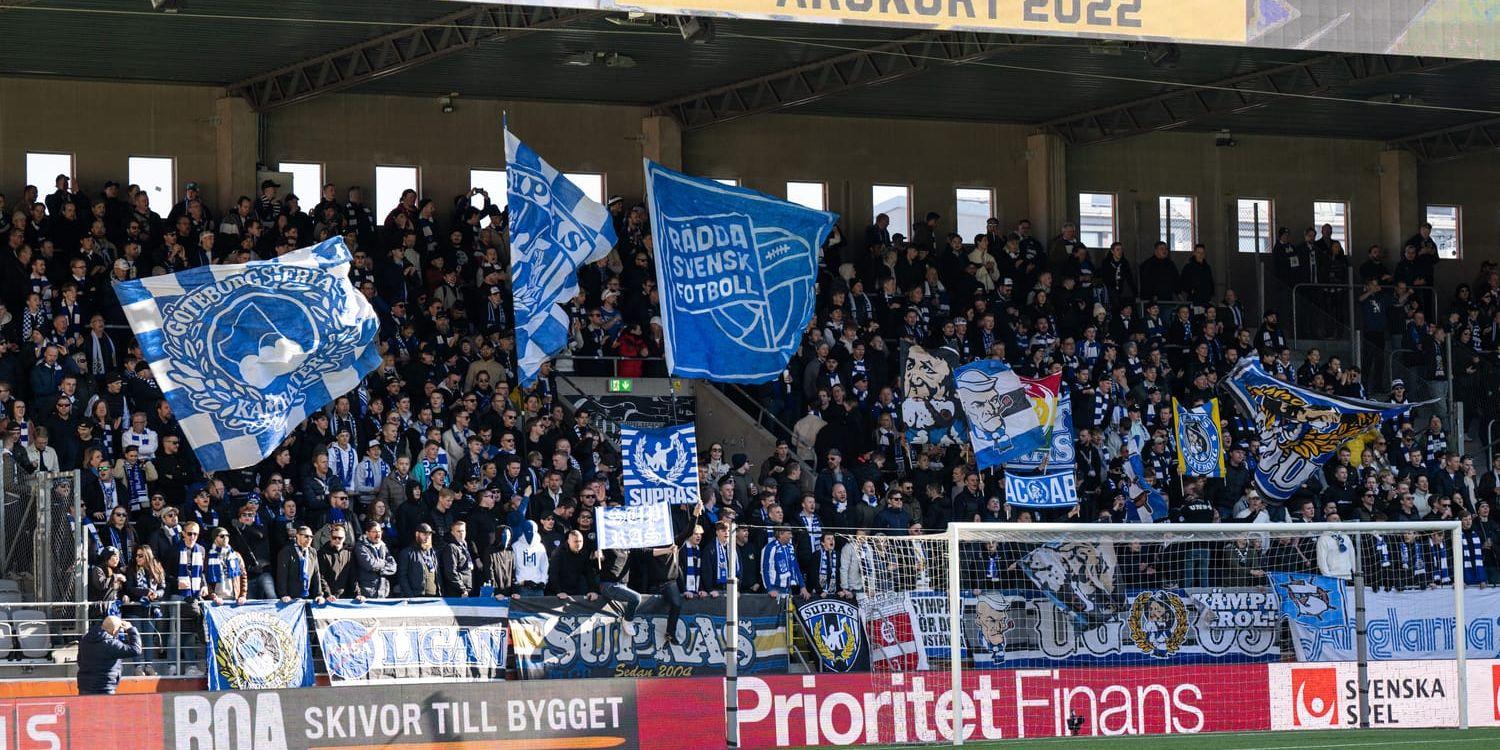 220313 IFK Göteborgs supportrar under kvartsfinalen i Svenska cupen mellan Elfsborg och IFK Göteborg den 13 mars 2022 i Borås.