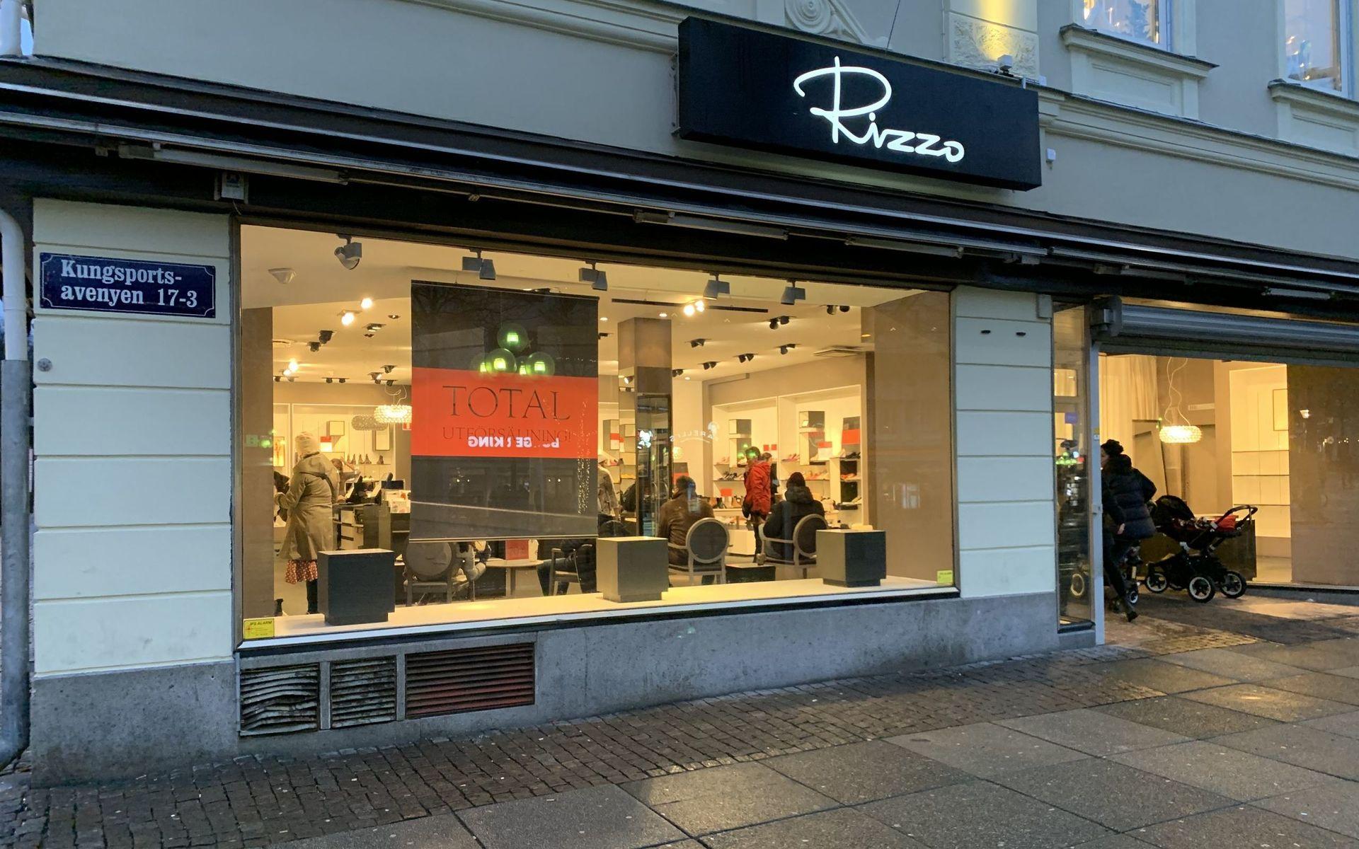 Bolaget hette tidigare Venue Retail Group och drev då butik på bland annat Avenyn i Göteborg.