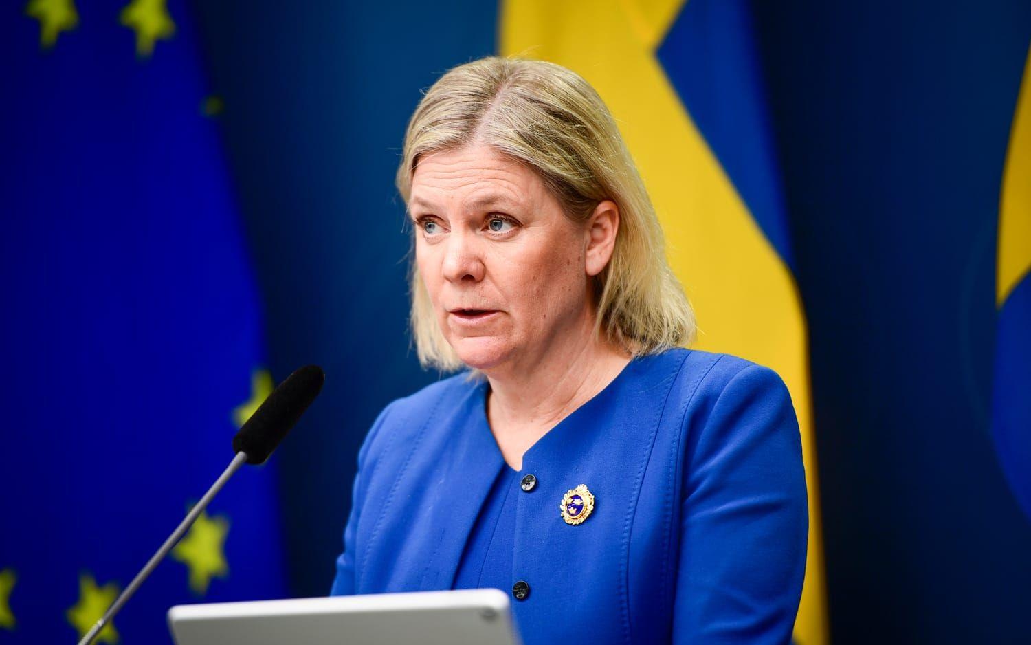 Magdalena Andersson såga V-kravet på folkomröstning under en frågestund på en pressträff på torsdagen. 