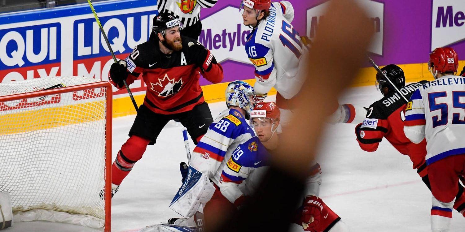 Kanadas Ryan O'Reilly jublar efter 3–2-målet under semifinalen mellan Kanada och Ryssland.