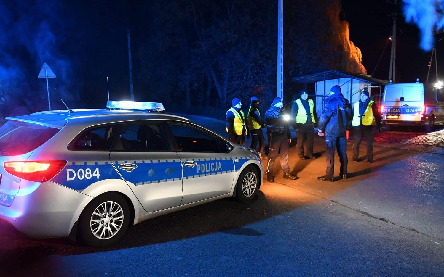 På tisdagskvällen var polsk polis på plats i byn Przewodów.