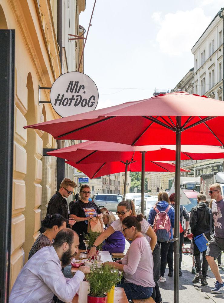 Korv låter kanske inte jättesexigt men Mr Hotdog är ett av Prags hetaste ställen just nu.