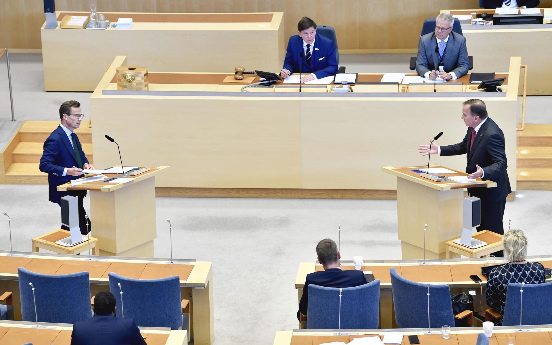 Moderaternas partiledare Ulf Kristersson (M) och Socialdemokraternas partiledare Stefan Löfven (S) debatterar.