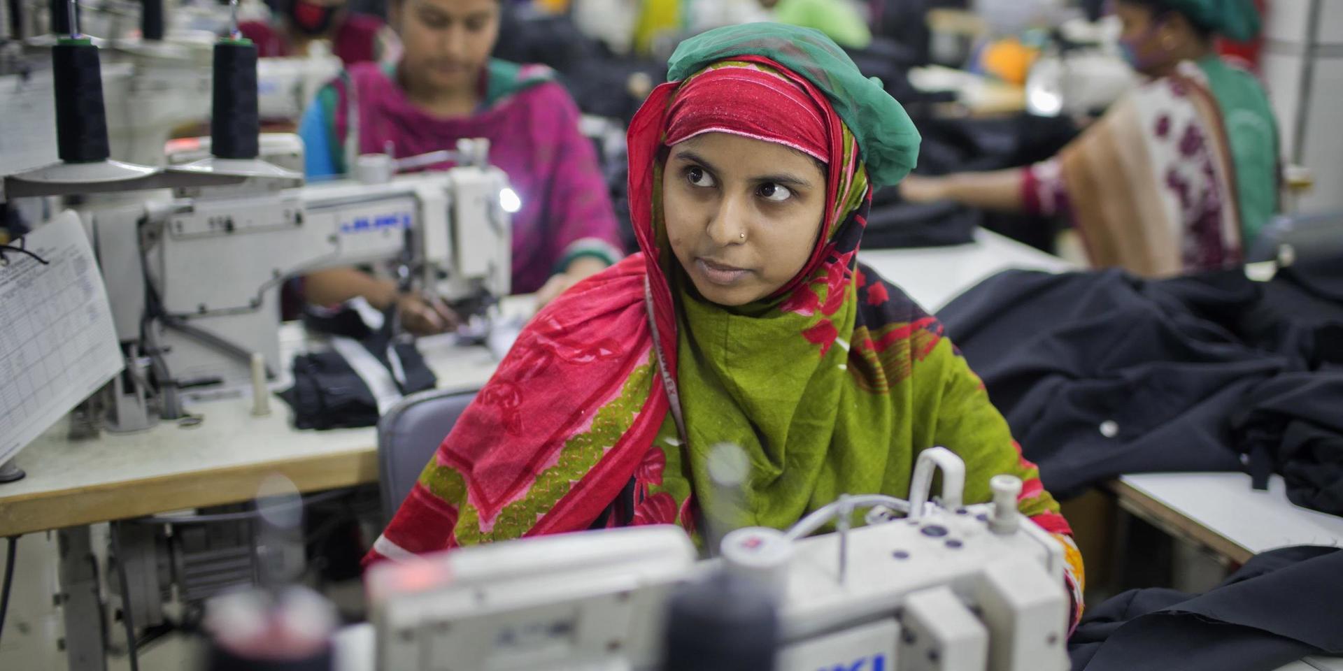 Textilarbetare i Bangladesh.Arkivbild.