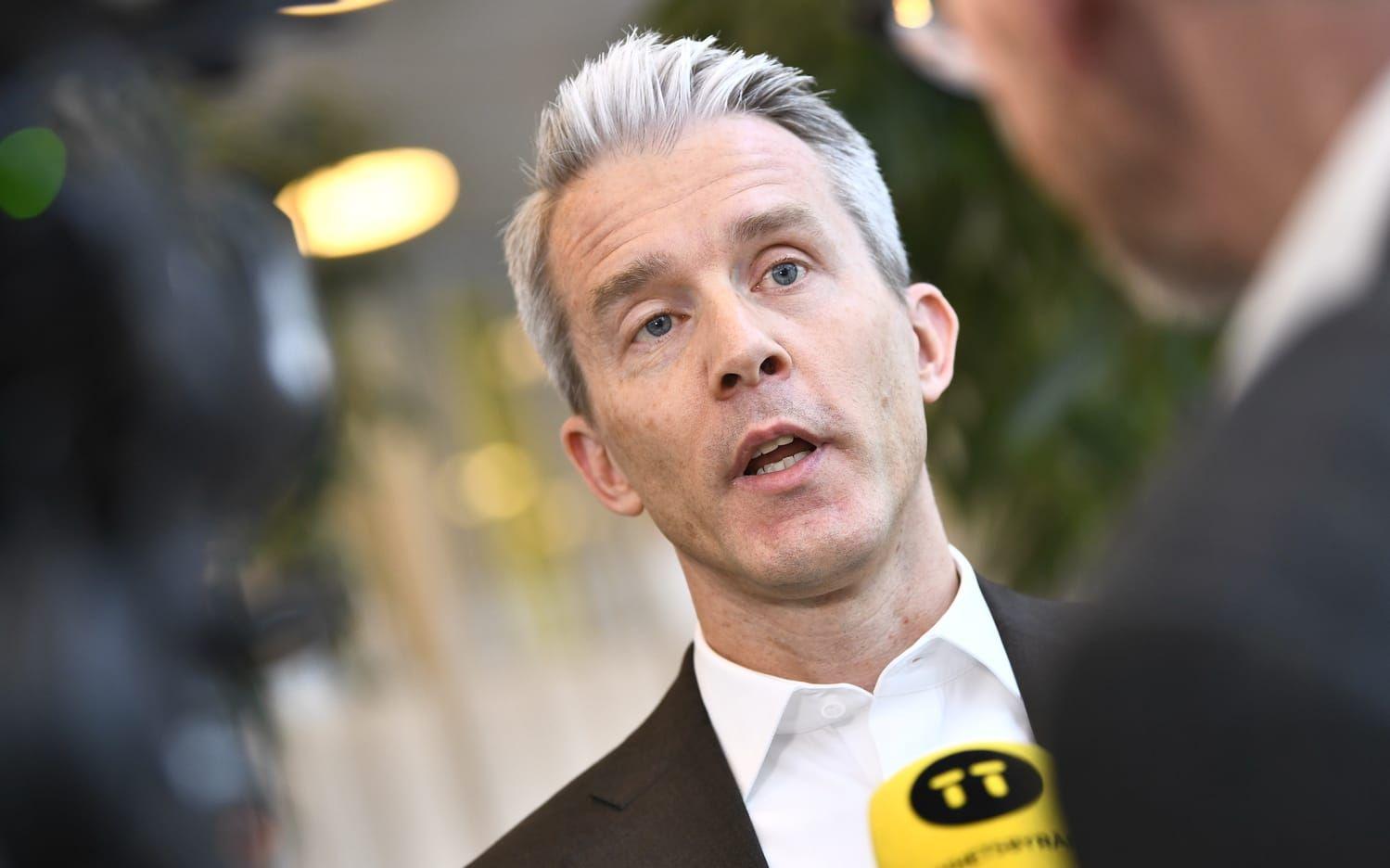 Ericssons vice vd Per Narvinger kommenterar telekombolagets senaste delårsrapport.