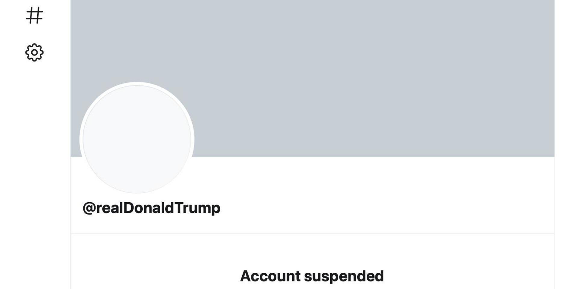 Twitter har stängt av kontot för USA:s president Donald Trump och anger risk för att han ska 'uppvigla ytterligare till våld' som skäl.