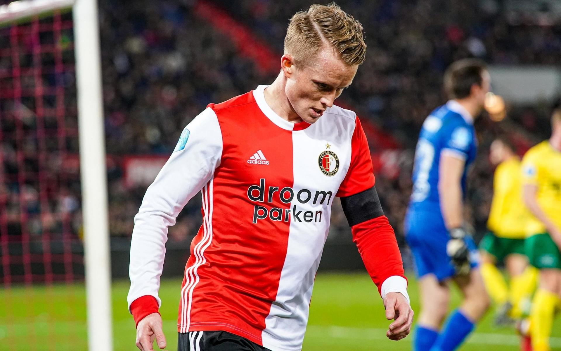 Sam Larssons flytt från Feyenoord till kinesiska Dalian har knappats blivit som han önskat sig. 