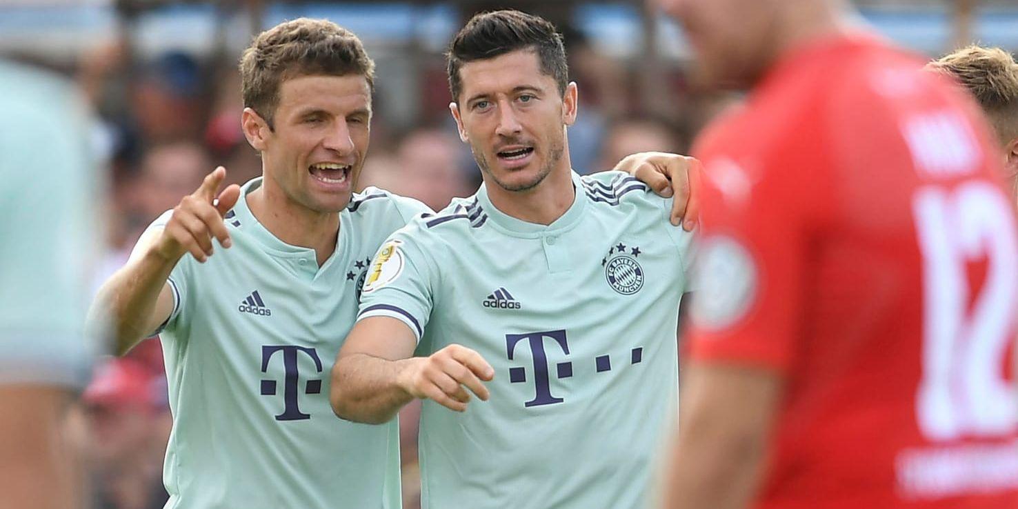 Bayern Münchens Robert Lewandowski i mitten gjorde mål mot Drochtersen/Assel i tyska cupen i lördags och ser nu fram emot att fortsätta i klubben.