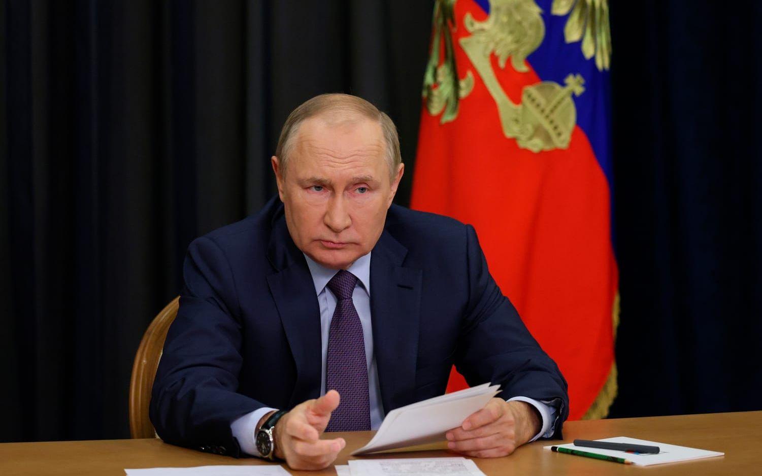 Ryska presidenten Vladimir Putin har gett besked om partiella mobilisering i landet. 