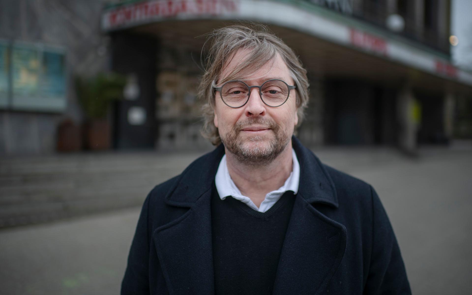 Teaterchefen Björn Sandmark är positiv till vaccinpassen.