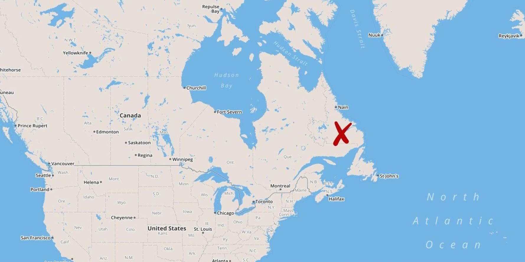Flygplanet nödlandade i Goose Bay på Kanadas ostkust.