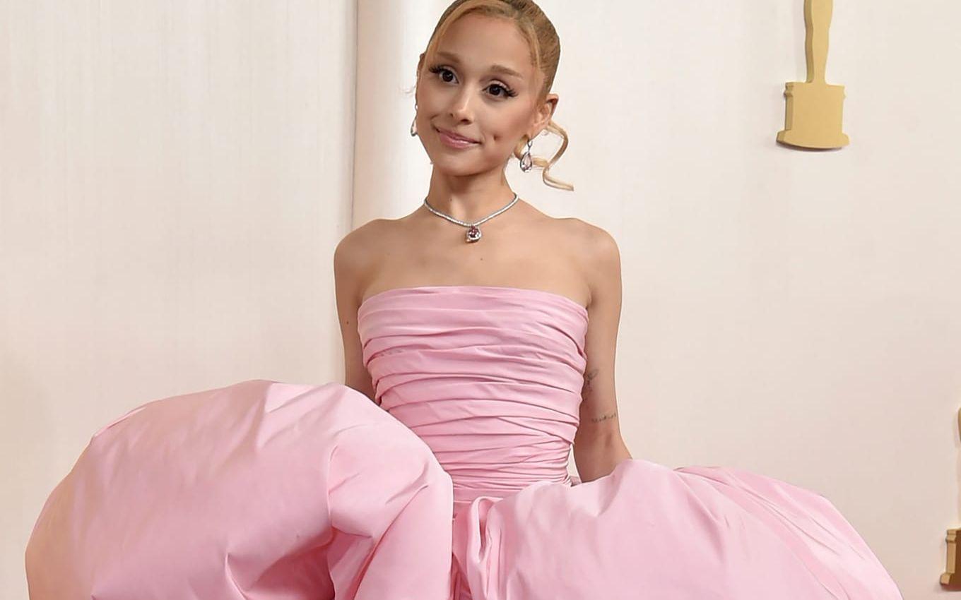 Ariana Grande hade gärna ätit middag med seriemördaren Jeffrey Dahmer. Uttalandet har retat upp de anhöriga till ett av Dahmers offer. Arkivbild.