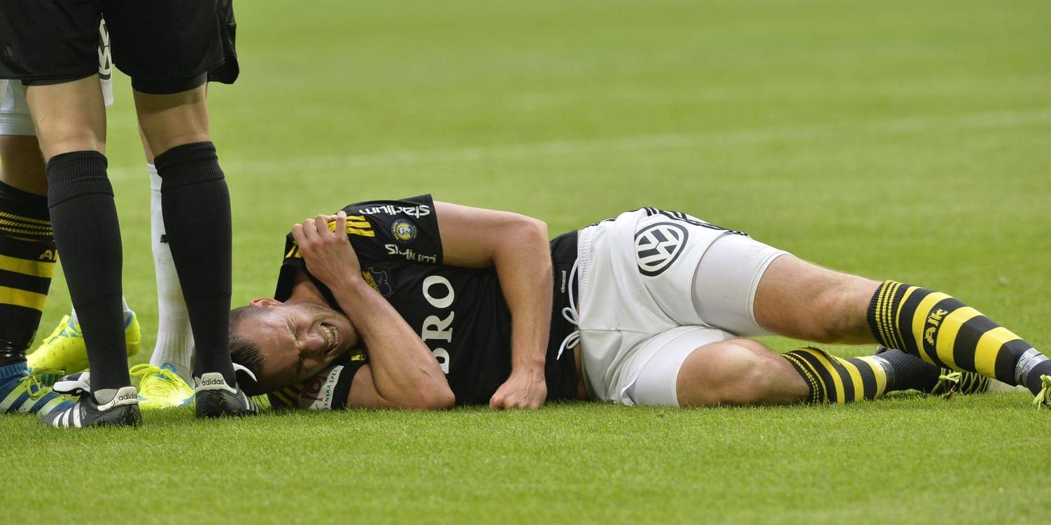 Fredrik Brustad var en av alla som fick ont i mållösa mötet mellan AIK och Örebro.