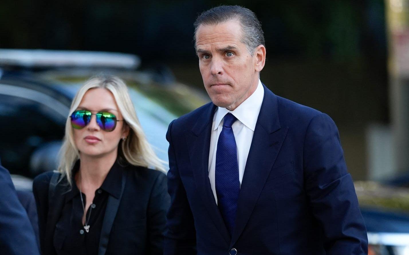 Hunter Biden med fru Melissa Cohen Biden på väg till rättegången i Los Angeles.