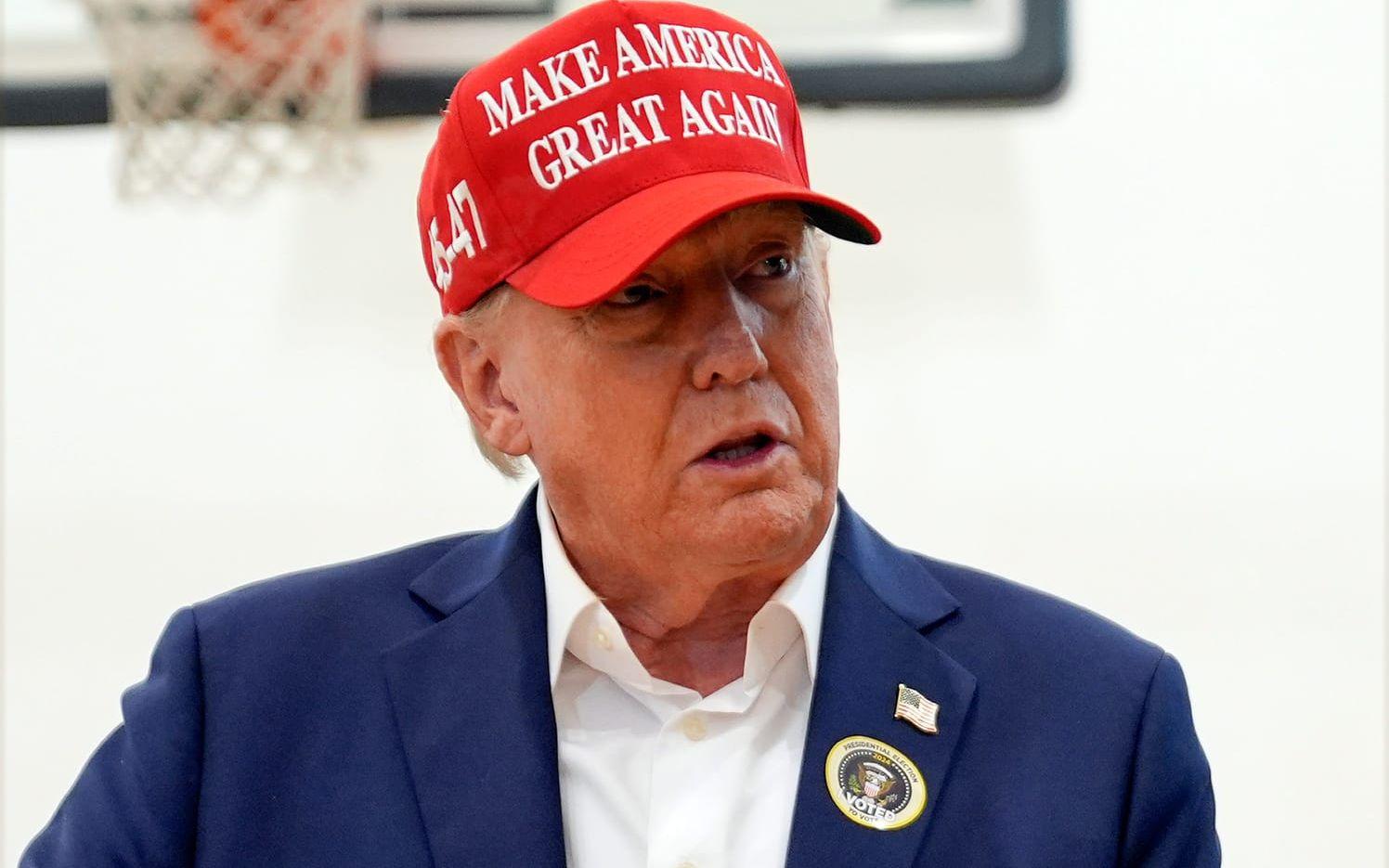 Donald Trumps aviserade höjda tullar oroar flera ekonomiska experter.