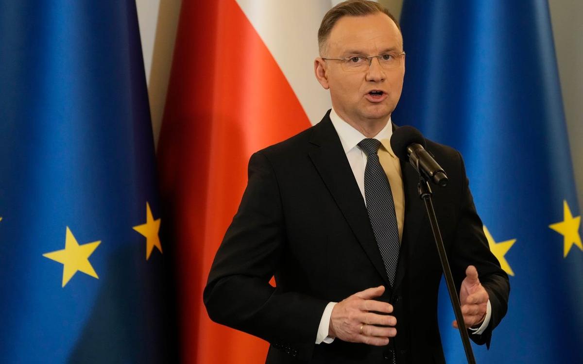 Poland's Duda plans to veto the new media move